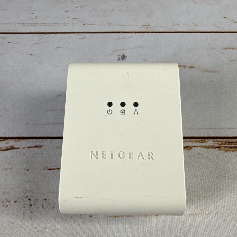Used Netgear XET1001 85Mbps Powerline Ethernet Network Adapter Wall Plug White